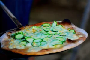 Pizza in Bolgheri